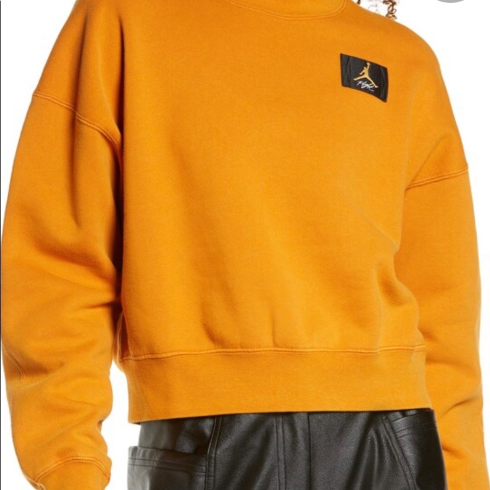 Womens Vintage Jordan orange crewneck WORN ONCE!!! XS